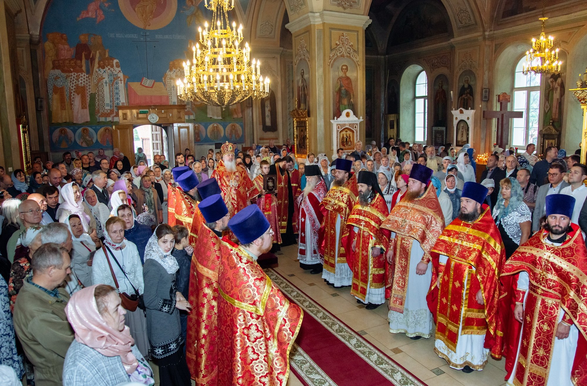 Флоро-Лаврский храм. Флоро Лаврский храм ям. Флоро Лаврский храм Домодедово. Флоро-Лаврская Церковь в Шадринске.