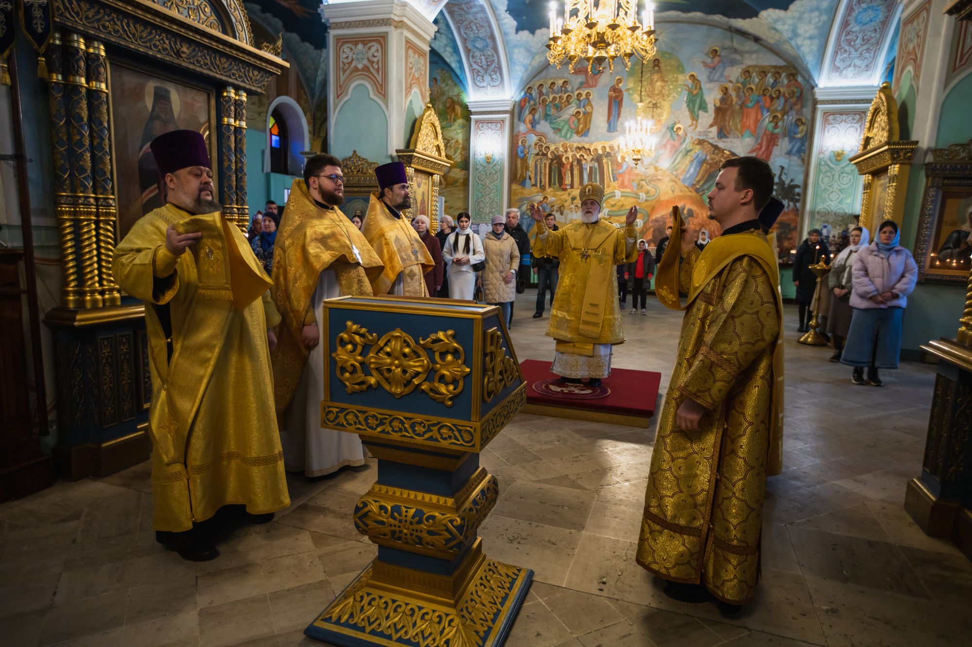 Северная сторона Успенского собора Коломна