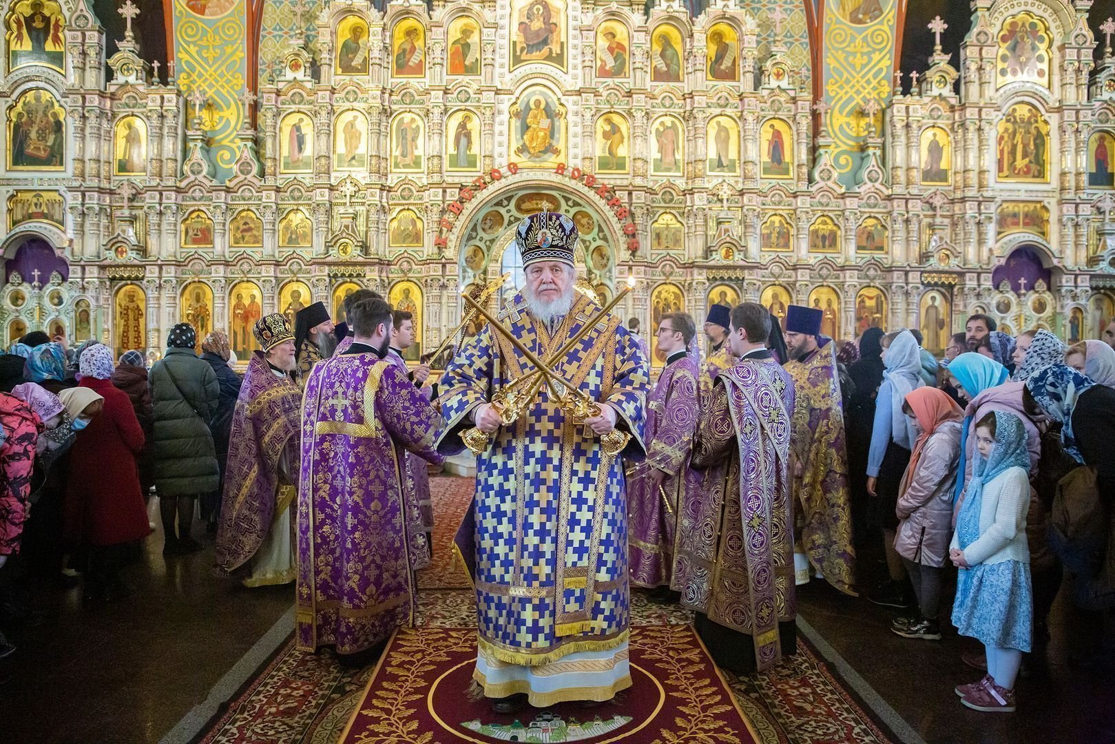 Троица служба в церкви во сколько начинается