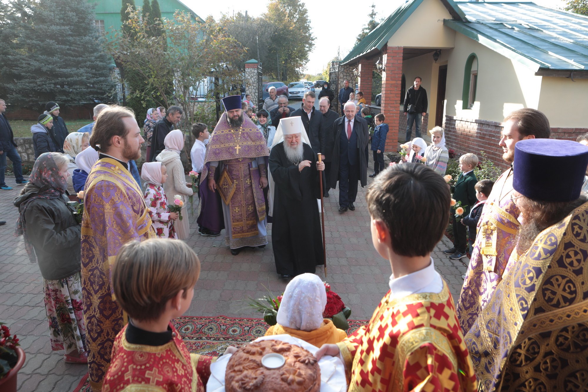 Храм Воскресения Словущего в селе Колычево