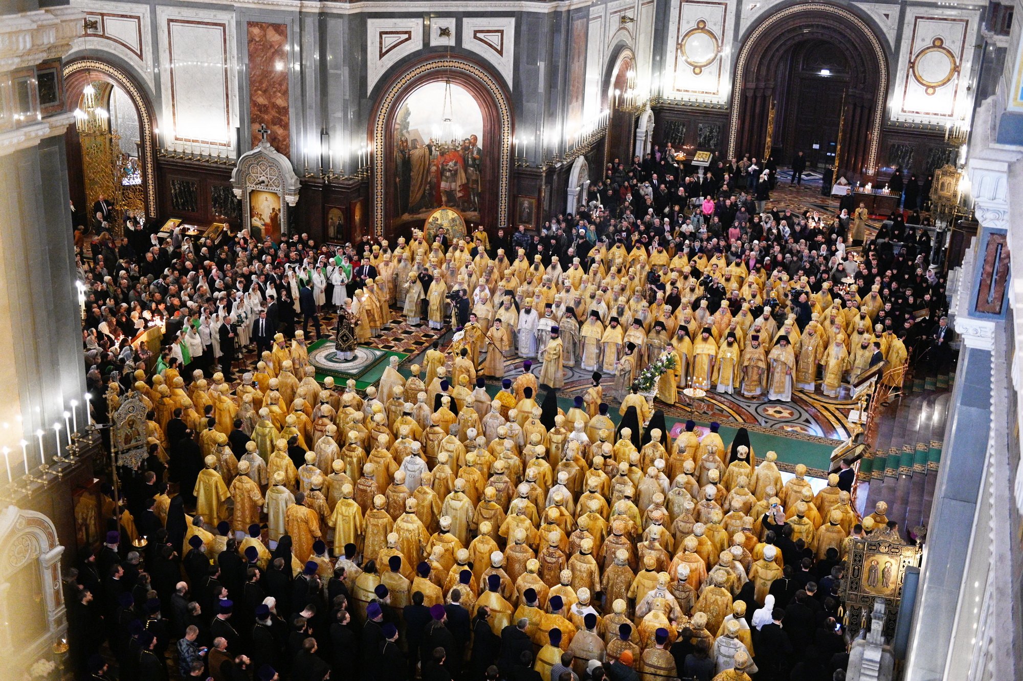 Храм Христа Спасителя Патриарший трон