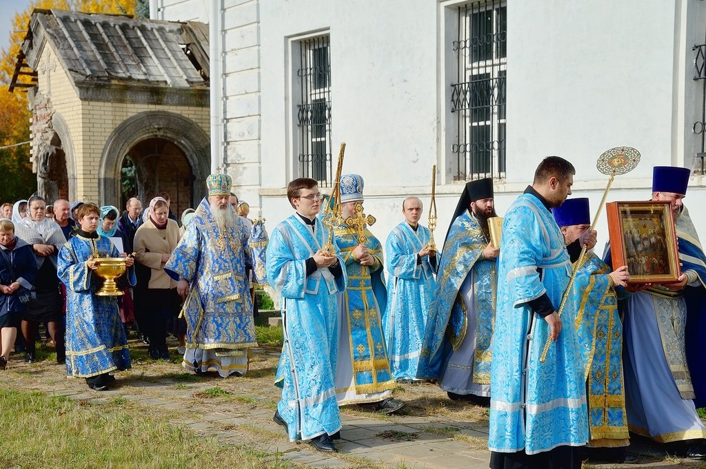 Церковь село покровское