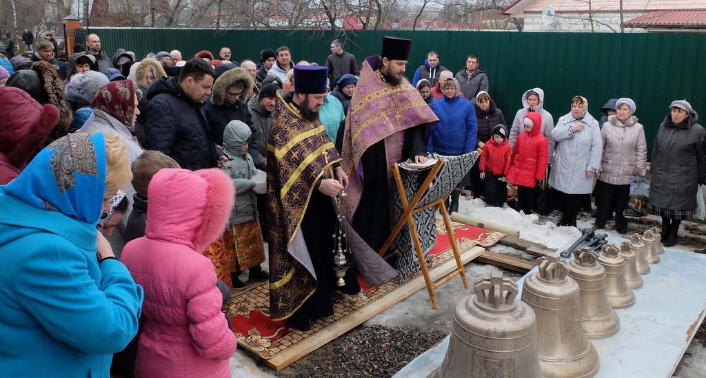 Храм рождества христова расписание. Барыбино храм Рождества Христова. Церковь Рождества в Барыбино. Рождества Христова в Барыбино. Настоятель храма Рождества Христова в Домодедово.