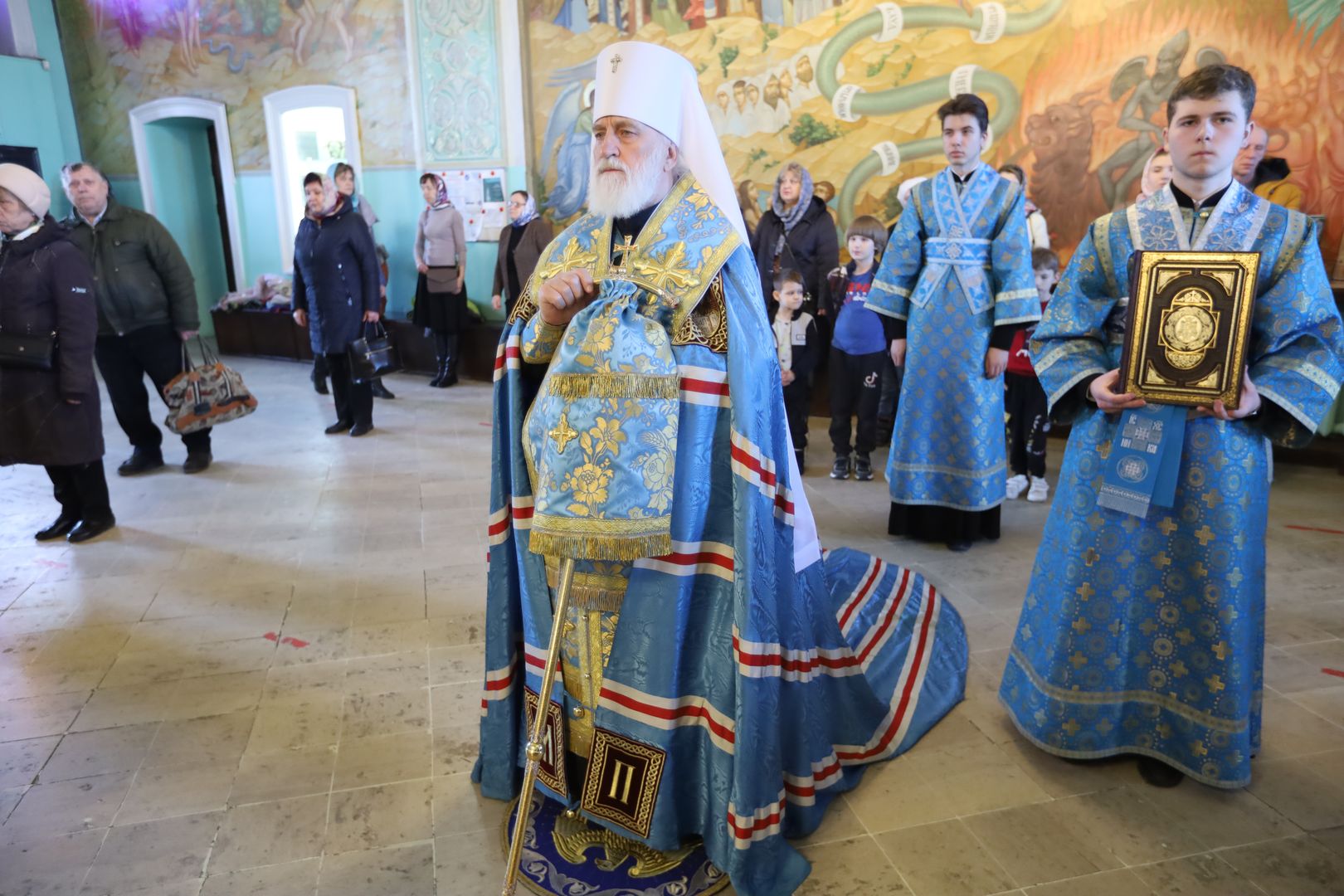 тихвинский храм в коломне