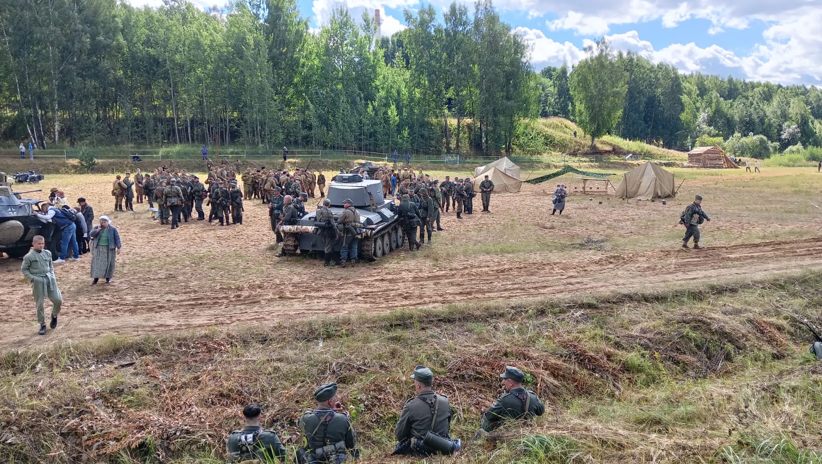 Проведение реконструкция. Химки Военная часть. Химки-я горжусь фото.