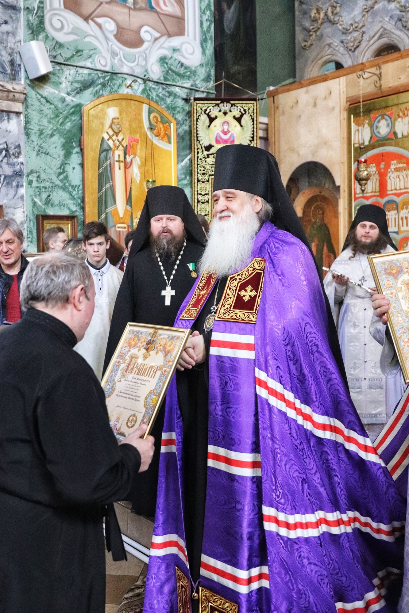 Ð'ÐµÐ»Ð¸ÐºÐ¾Ðµ Ð¾ÑÐ²ÑÑ‰ÐµÐ½Ð¸Ðµ Ñ…Ñ€Ð°Ð¼Ð° ÐŸÑ€ÐµÐ¿Ð¾Ð´Ð¾Ð±Ð½Ñ‹Ñ… Ð¾Ñ‚Ñ†ÐµÐ² ÐšÐ¸ÐµÐ²Ð¾-ÐŸÐµÑ‡ÐµÑ€ÑÐºÐ¸Ñ…