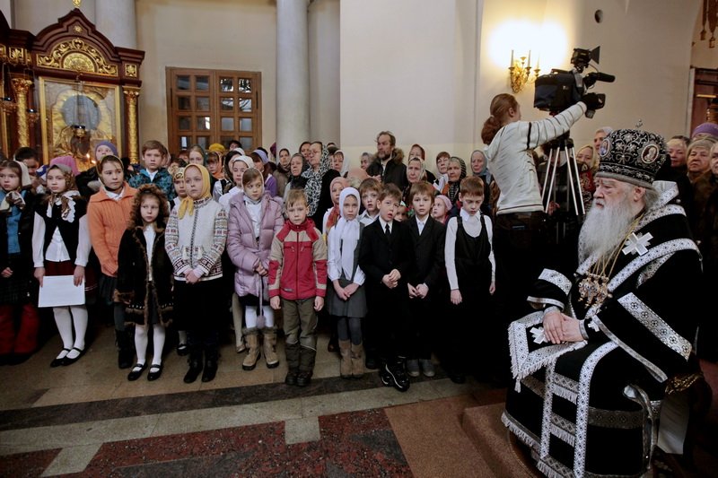 Одинцовский пост. Гребневский храм в Одинцово. Настоятель Гребневского храма Одинцово. Гребневская Церковь Одинцово внутри. Гребневский храм Одинцово священники.