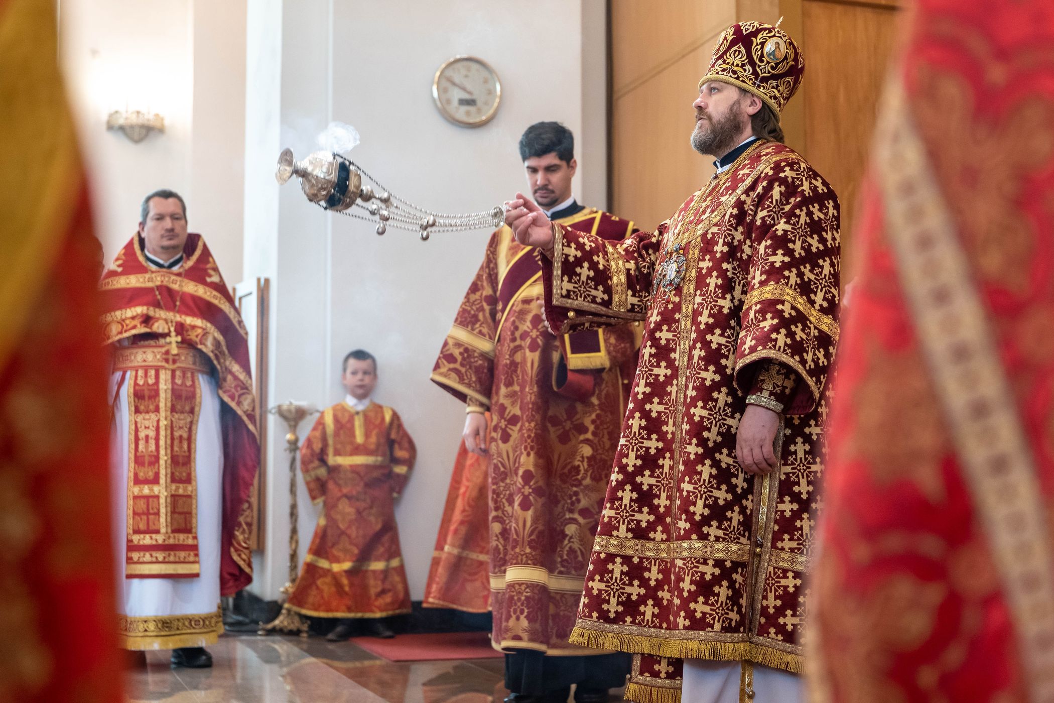 Храм в Одинцово Георгия Победоносца служители.