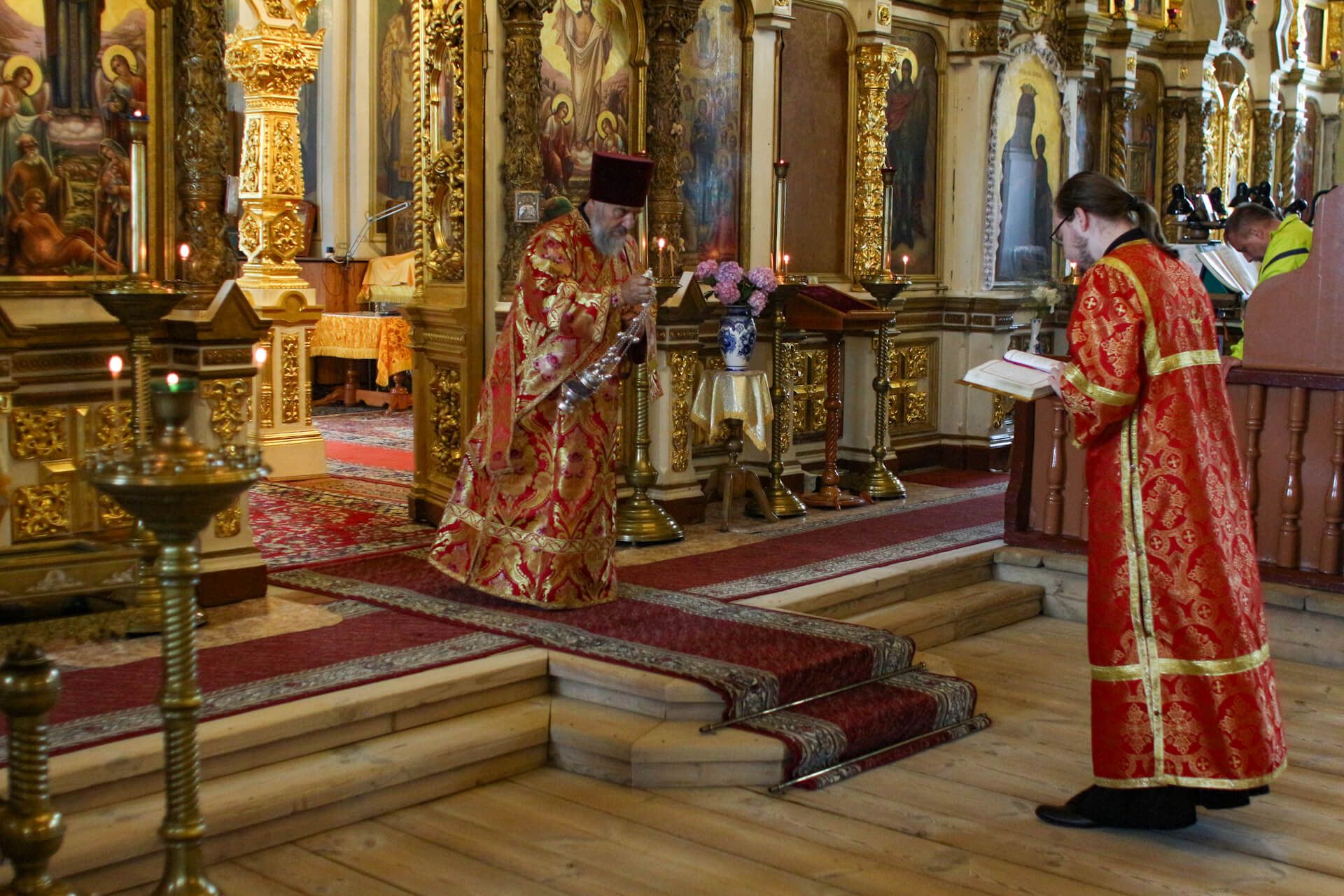 Воскресенский собор в Томске внутри