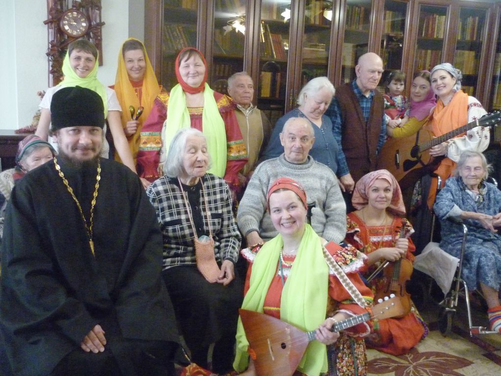 Донской храм мытищи. Храм Донской в перловке духовенство. Служители Донского храма в перловке. Храмы в Мытищах настоятели. Мытищи священник.