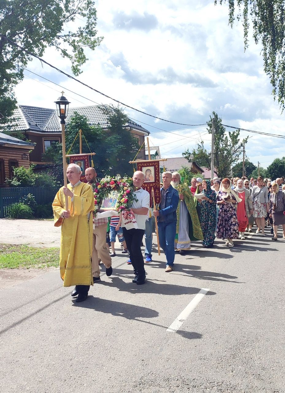 День Святой Троицы на приходе Троицкого храма города Коломна (Протопопово)  23.06.2024