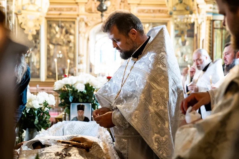 Никольского храма домодедово. Отпевание митрополита Питирима. Протоиерей Сергий Лопухов.