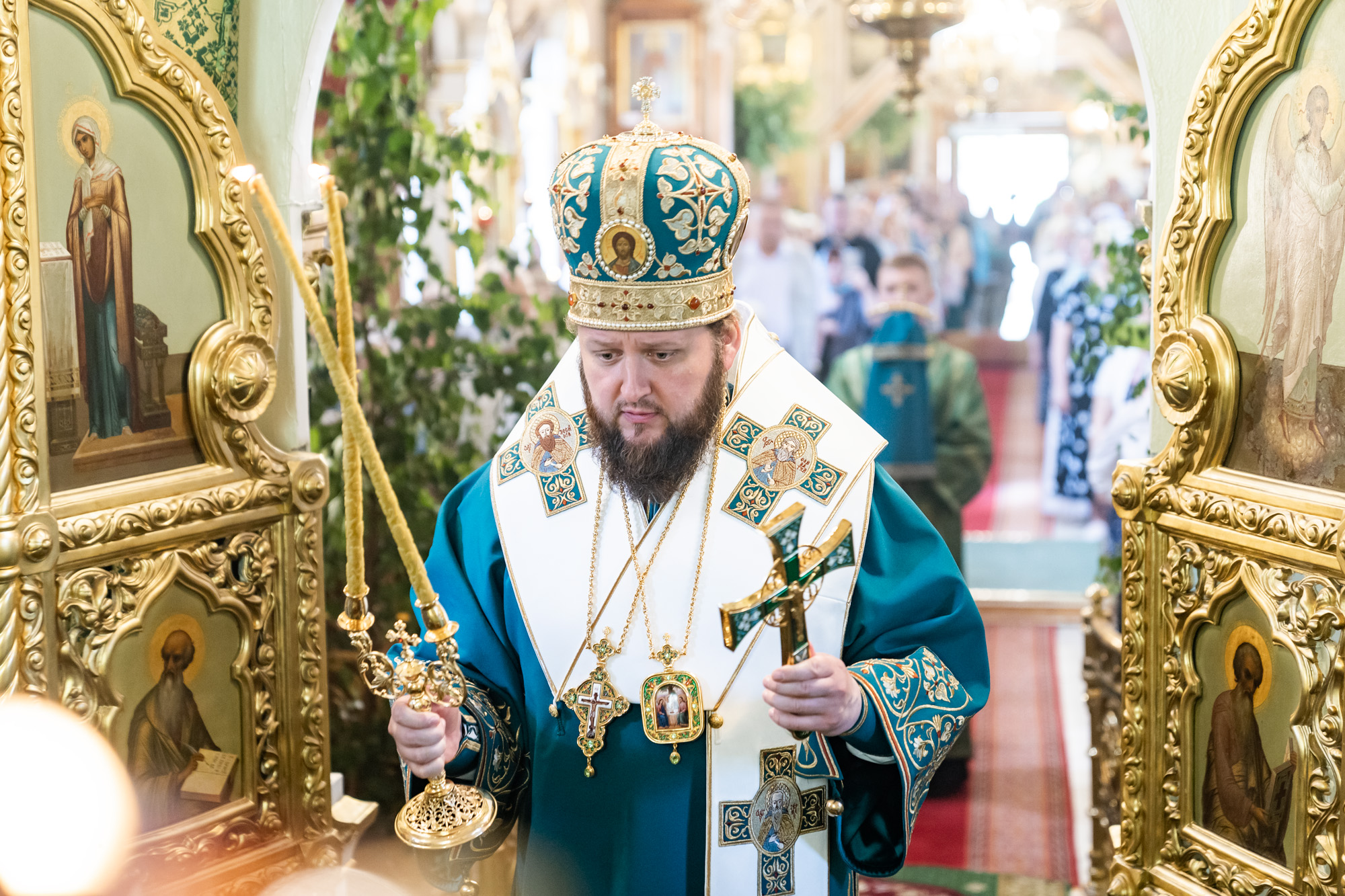 Архиерейское богослужение в Свято-Троицком храме города Люберцы 24.06.2024