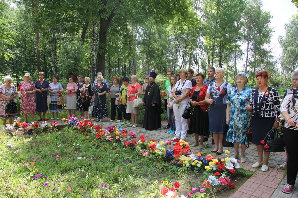 Новости ликино дулево сегодня. Памятник павшим в Великой Отечественной войне в Ликино-дулёво. Памятник погибшим ВОВ В Ликино-дулёво. Погода в Ликино-дулёво. Погода в Ликино-дулёво на неделю.