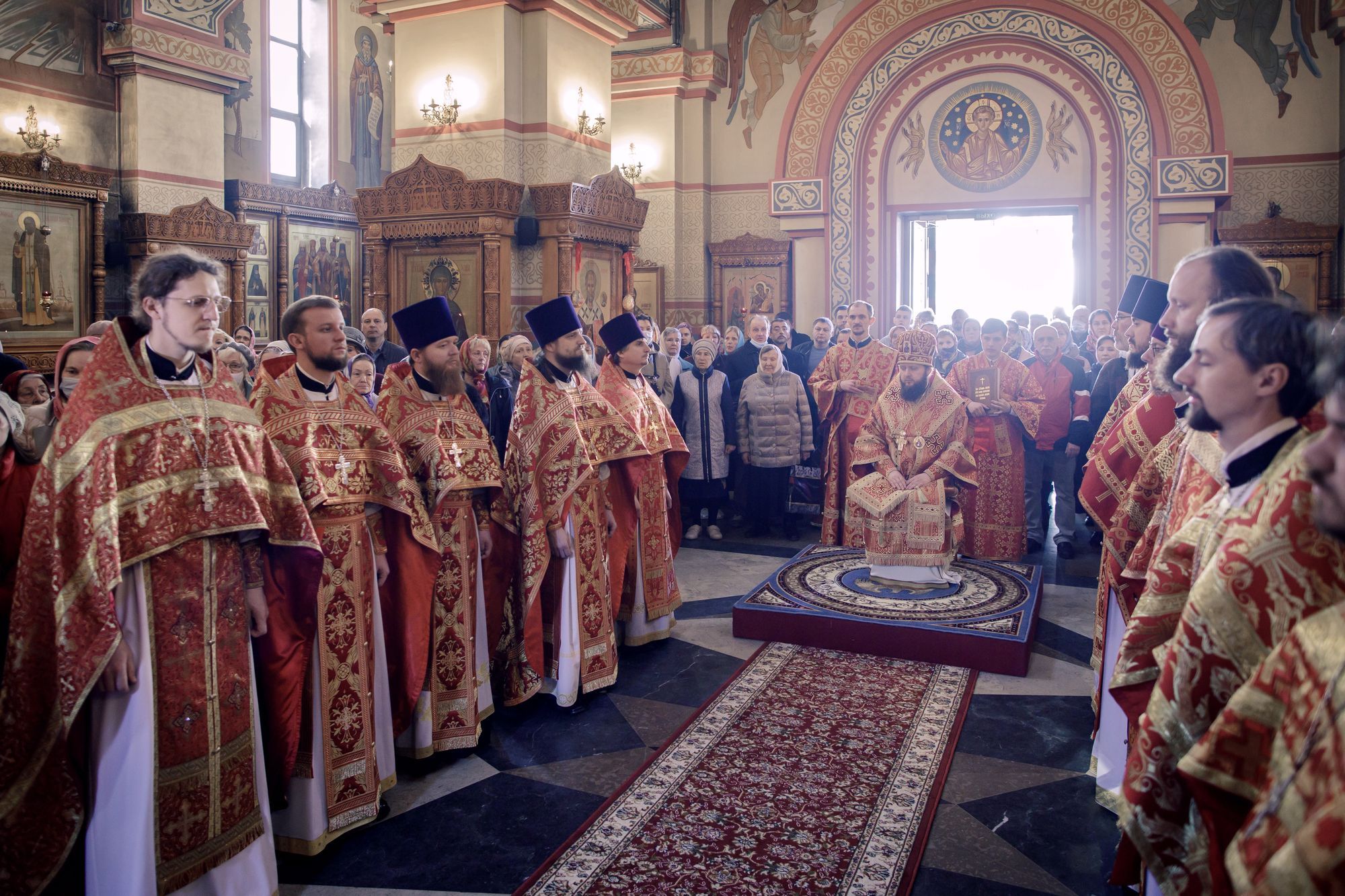 Расписание служб в преображенском храме люберцы. Преображенский храм Люберцы. Храм Преображения в Люберцах. Настоятель Церковь Люберцы.