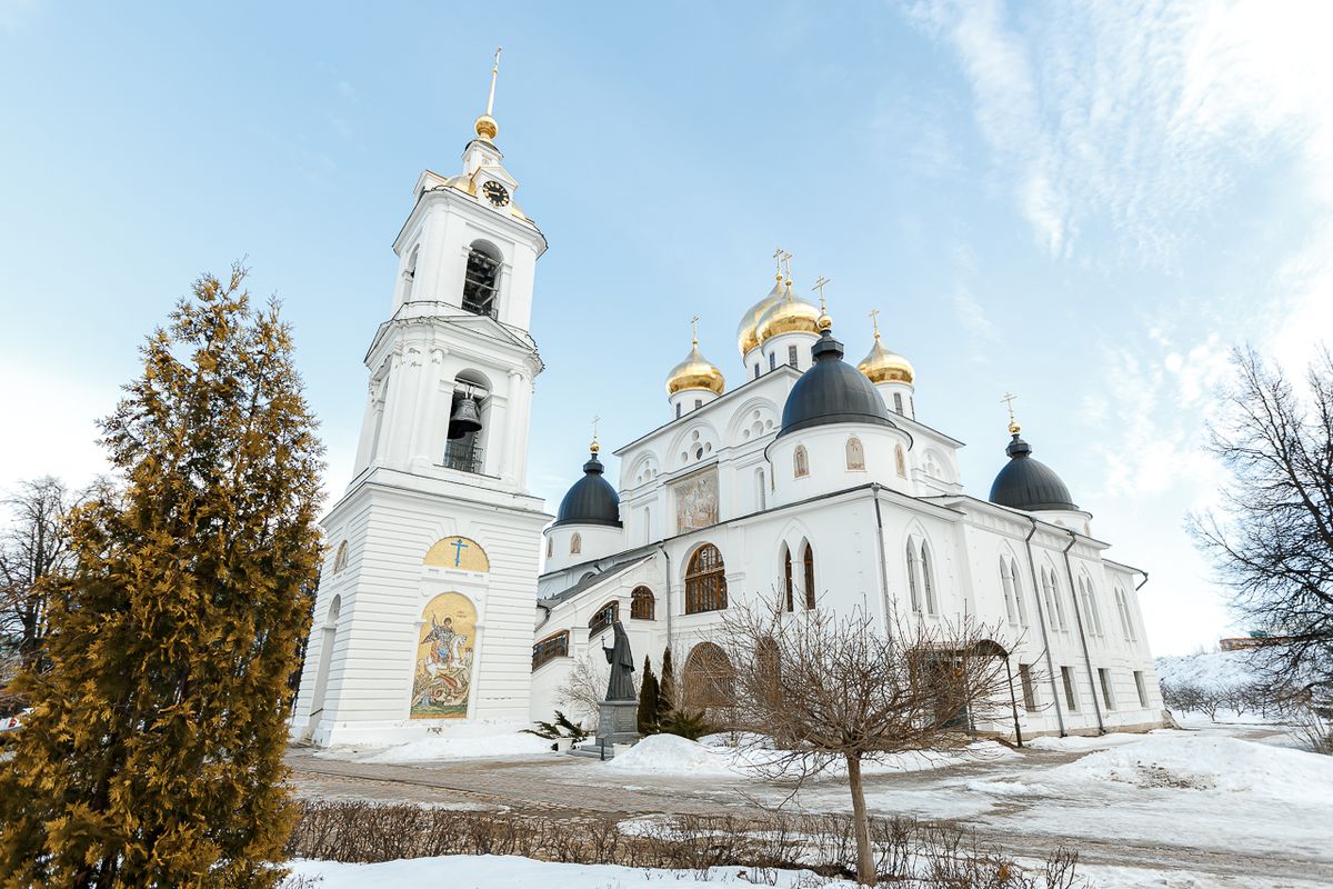 Город Дмитров Успенский кафедральный собор