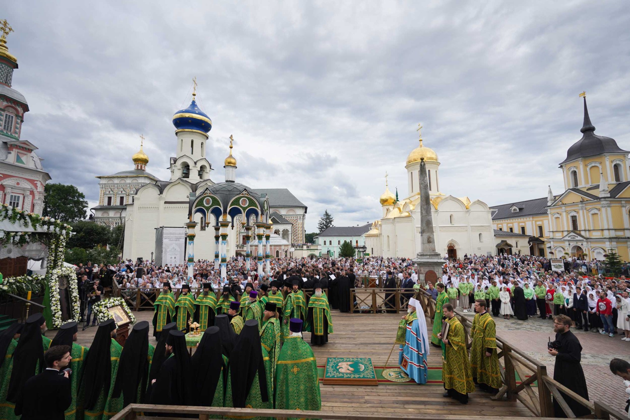 храм в святой троице