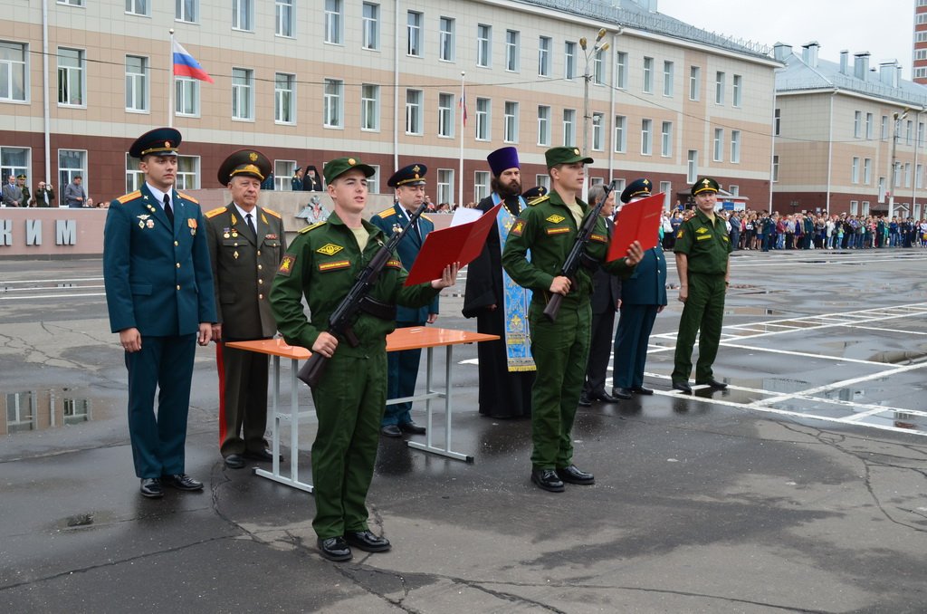 Сайт военной академии. Балашиха ракетная Академия. Академия РВСН Балашиха общежитие. Курсанты РВСН Балашиха. РВСН Балашиха официальный присяга.