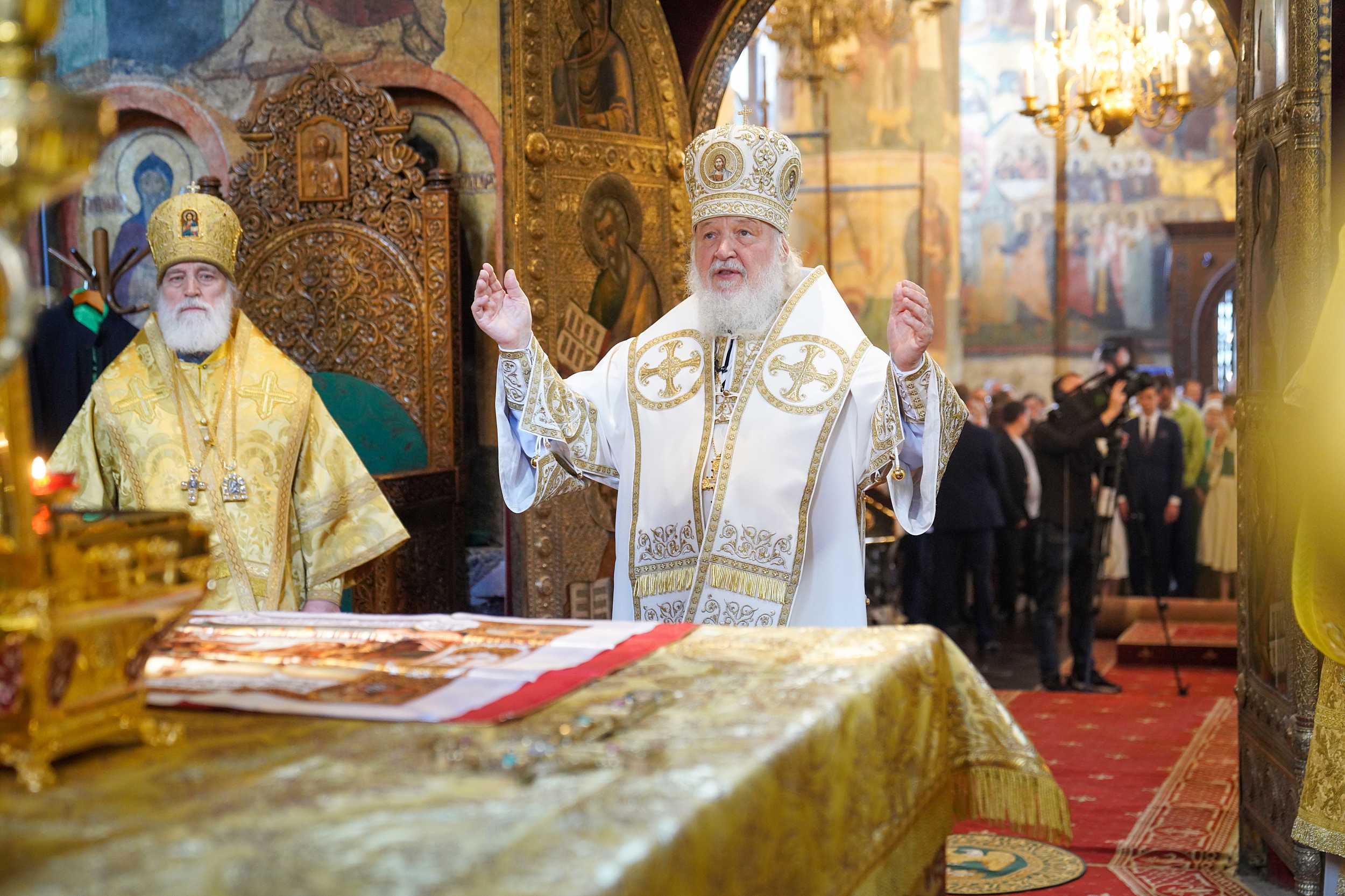 Какой церковный праздник 21 февраля 2024 года. 28 Июля 2022 служба Патриарха в Успенском соборе.