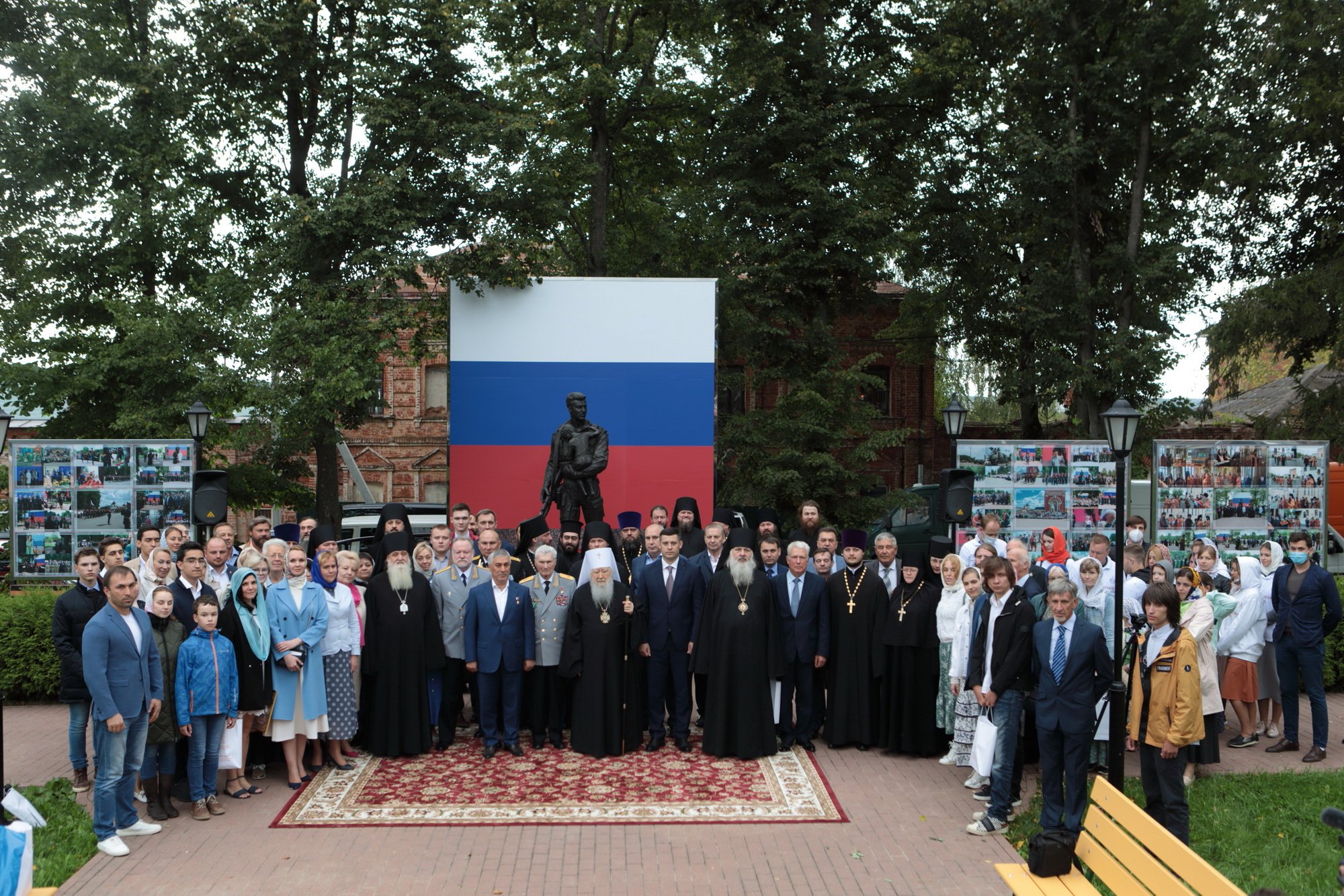 Праздник вознесения господня в суражском районе. Давидова пустынь концерт 14 августа 2021. Престольный праздник 2 октября 2017 Давидова пустынь.